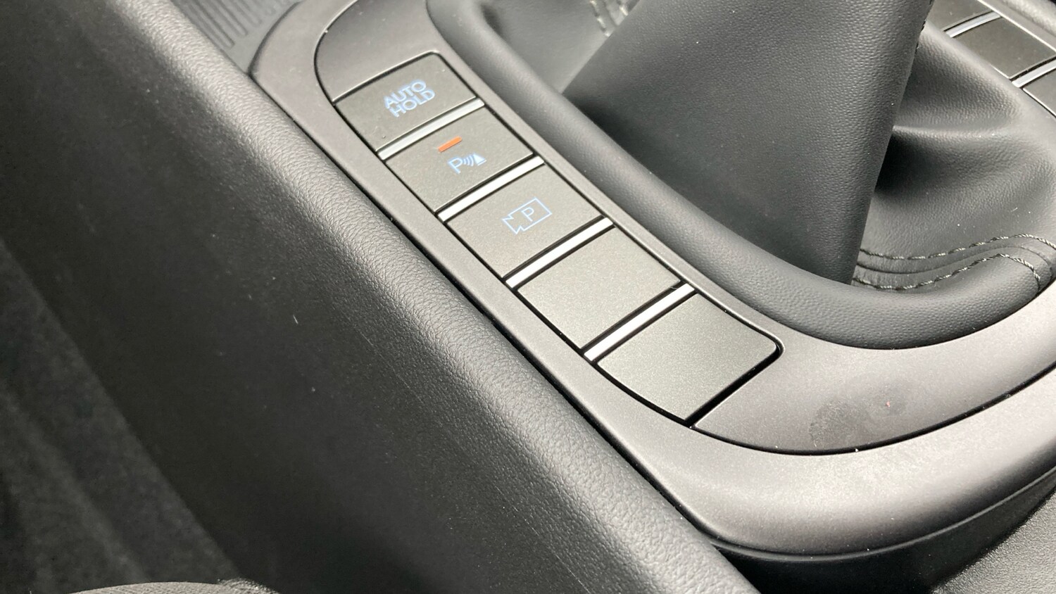 Used Hyundai KONA 2025 for sale - 76464395: Photo 33