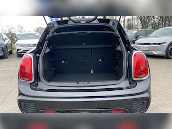 Used MINI Hatch 2020 for sale - 77830363: Photo