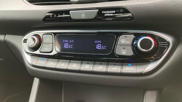 Used Hyundai i30 2019 for sale - 76231574: Photo 37
