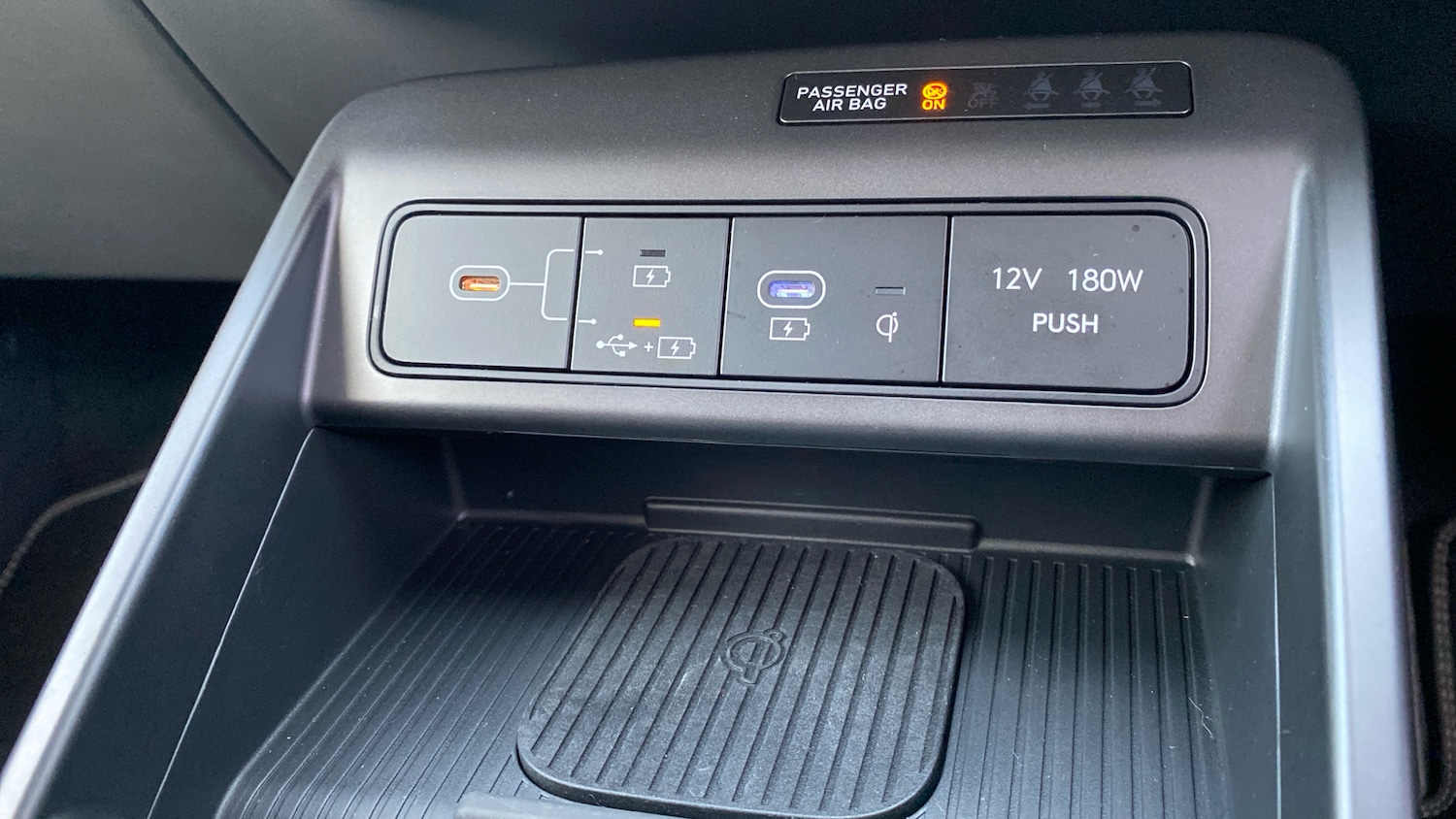 Used Hyundai KONA 2024 for sale - 76948869: Photo 32