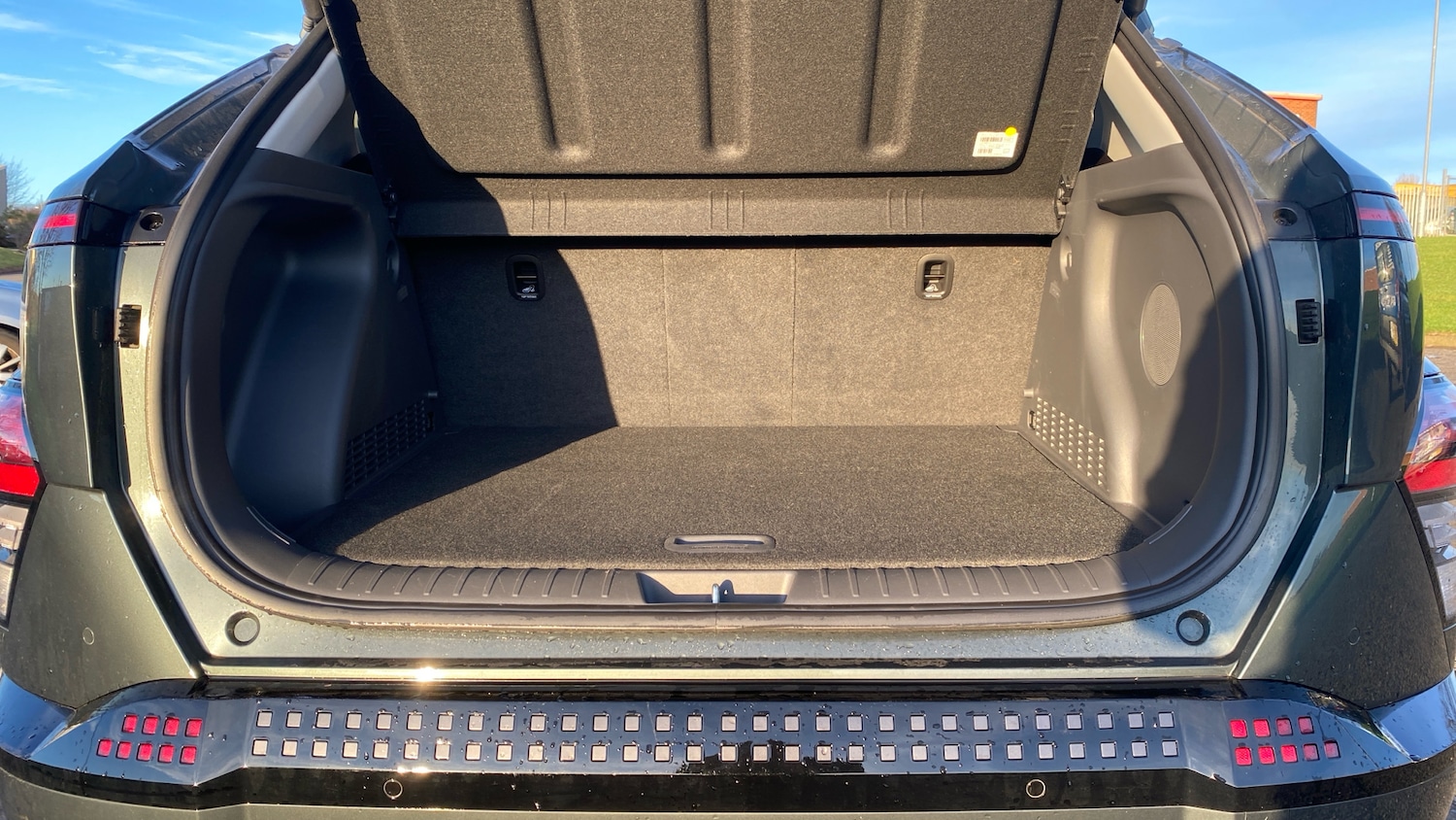 Used Hyundai KONA 2024 for sale - 76948869: Photo 4