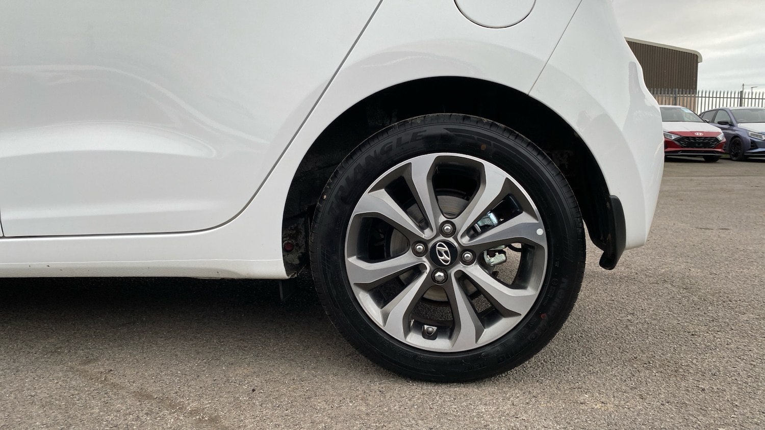 Used Hyundai i10 2019 for sale - 77733047: Photo 7