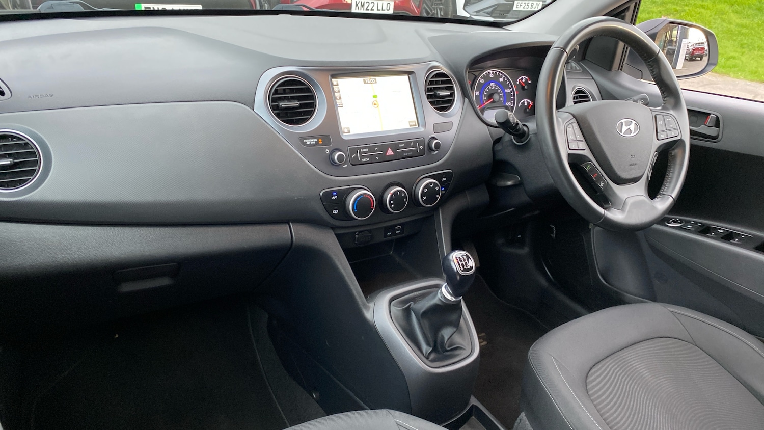 Used Hyundai i10 2019 for sale - 77733047: Photo 9