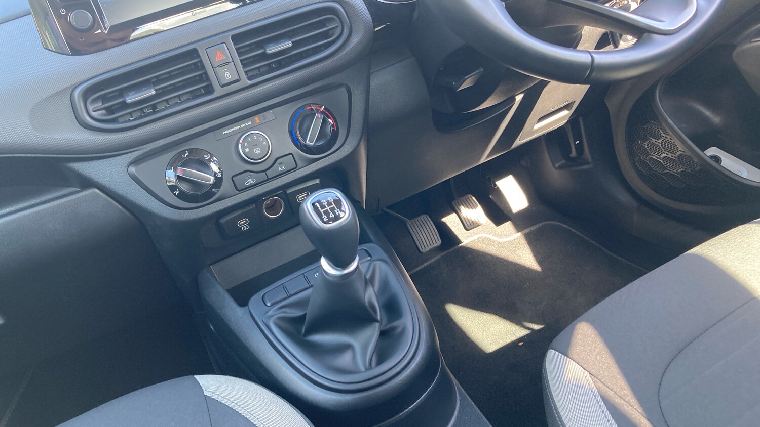 Used Hyundai i10 2023 for sale - 78198655: Photo 13