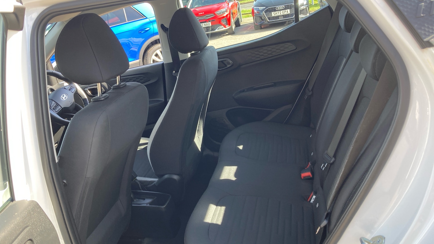 Used Hyundai i10 2023 for sale - 78198655: Photo 16