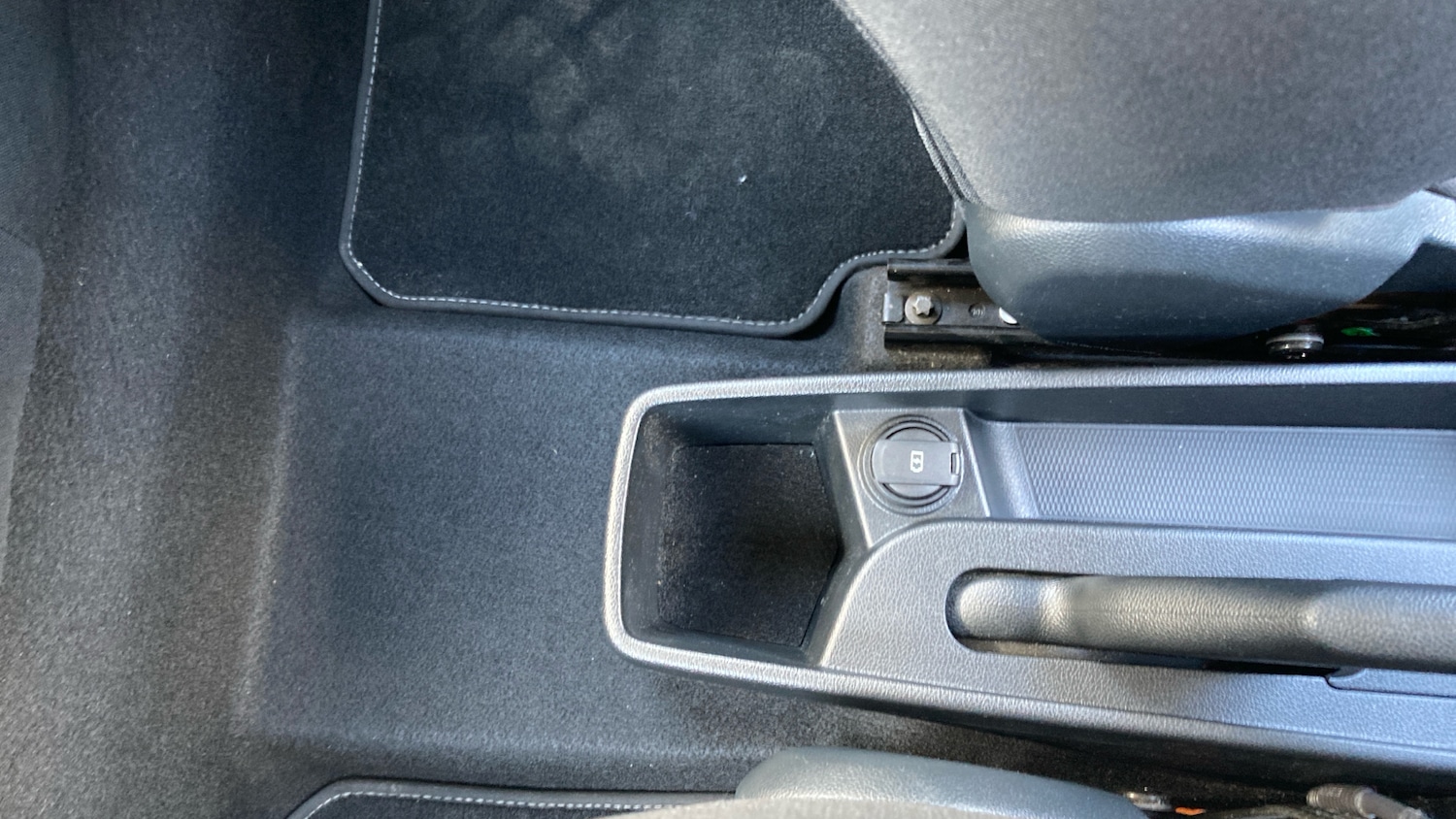 Used Hyundai i10 2023 for sale - 78198655: Photo 34