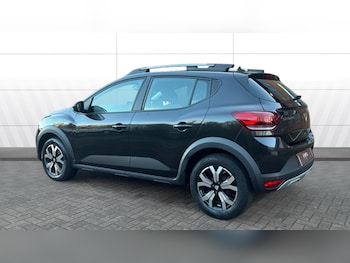 Used Dacia Sandero Stepway 2022 for sale - 77676975: Photo
