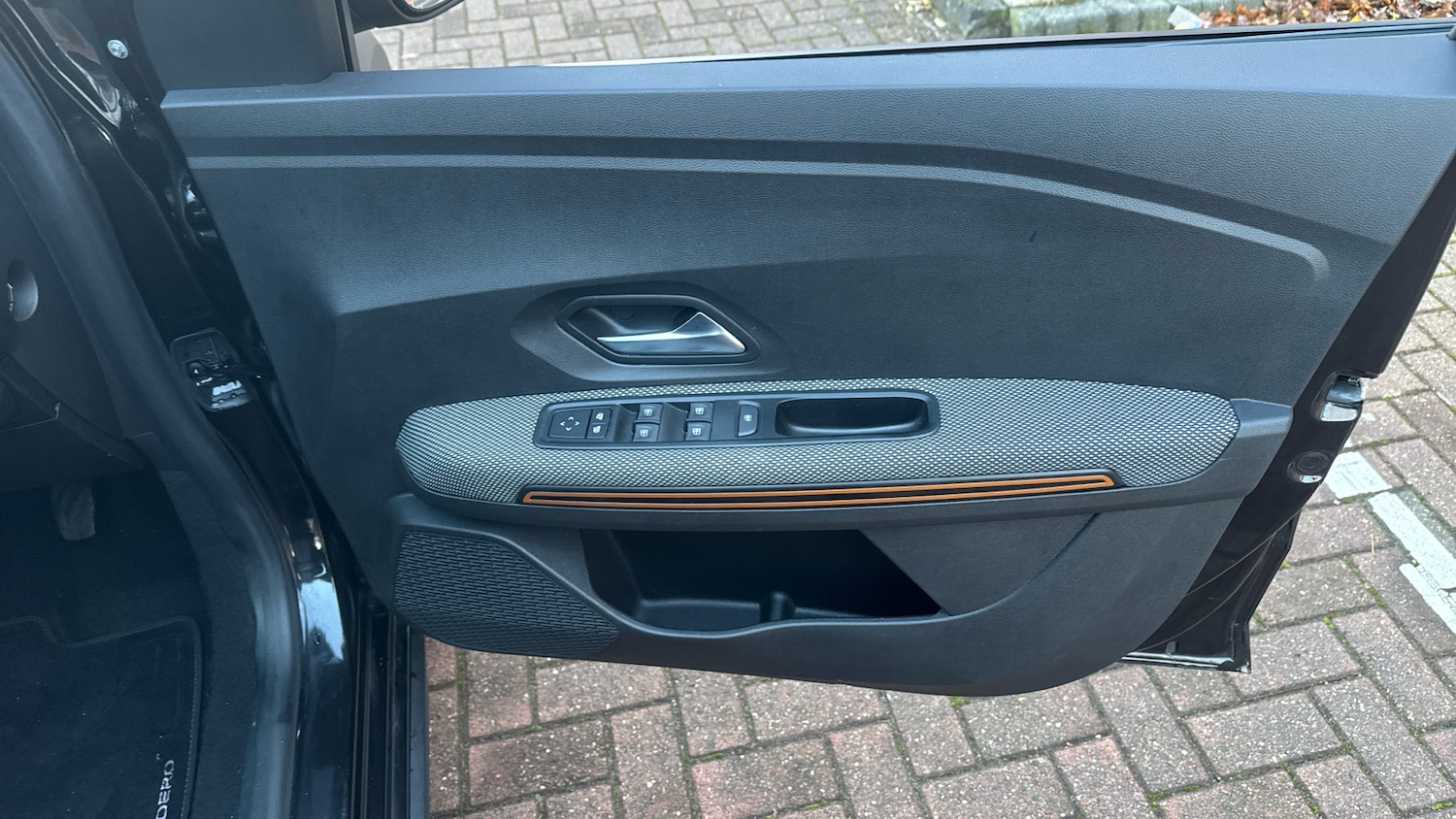 Used Dacia Sandero Stepway 2022 for sale - 77676975: Photo 36