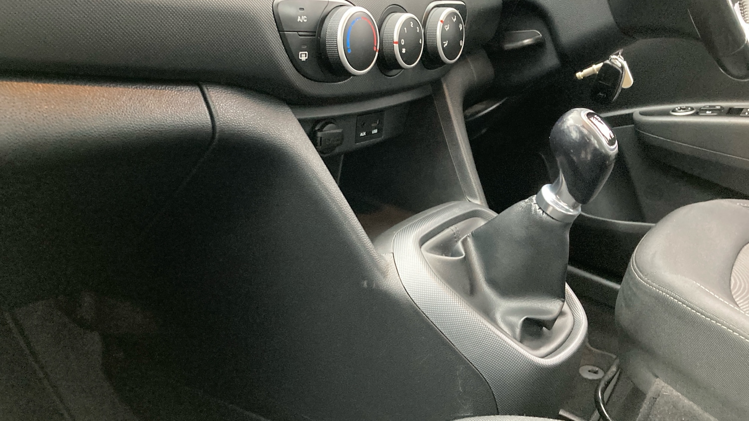 Used Hyundai i10 2019 for sale - 76554151: Photo 15