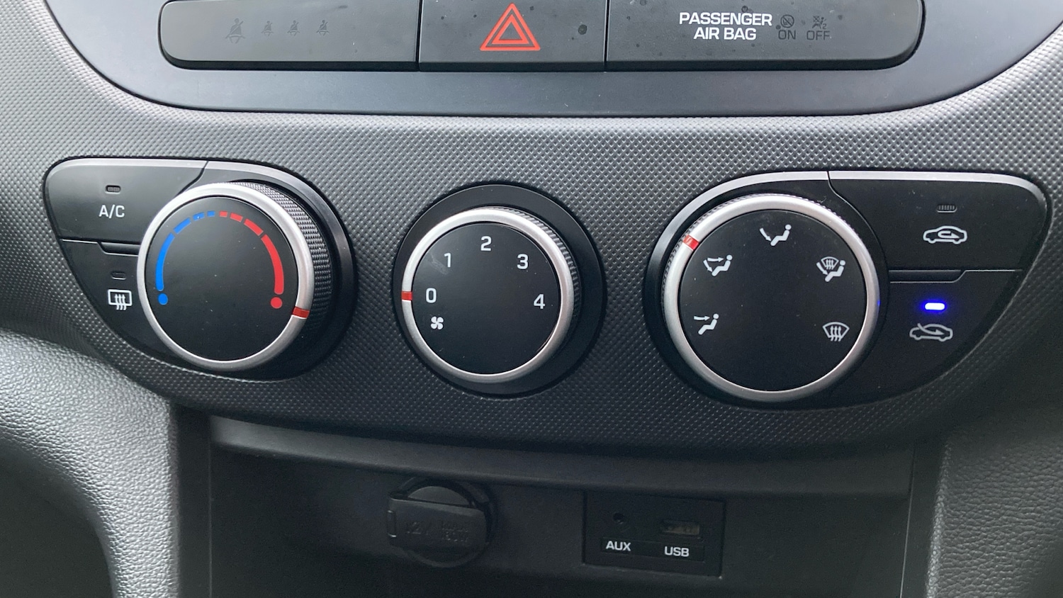 Used Hyundai i10 2019 for sale - 76554151: Photo 29