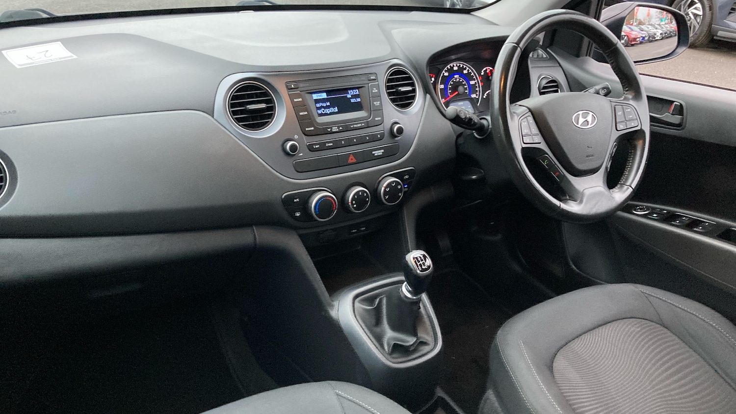Used Hyundai i10 2019 for sale - 76554151: Photo 9