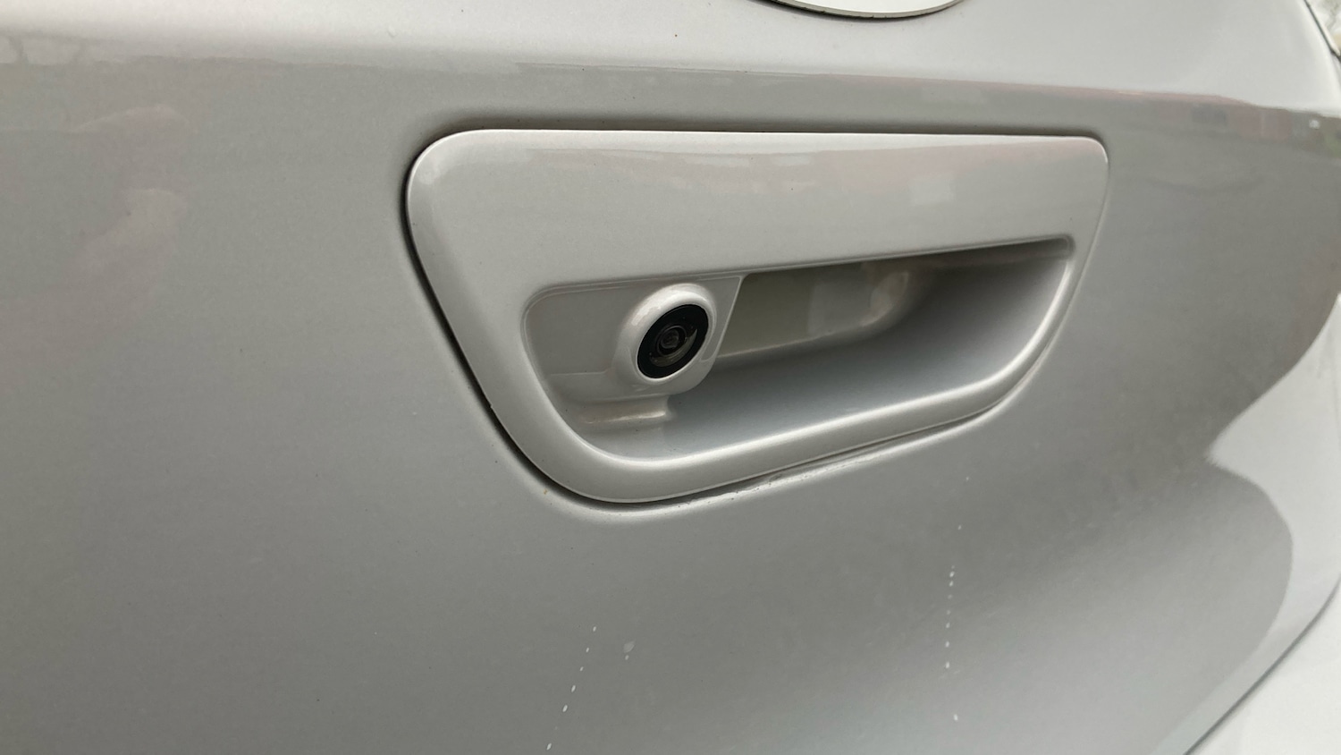 Used Hyundai i10 2023 for sale - 76922335: Photo 40