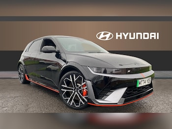 2024 (74) - 478kW 84 kWh 5dr Auto Electric Hatchback