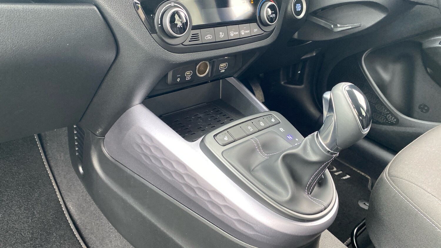 Used Hyundai i10 2024 for sale - 76157674: Photo 15