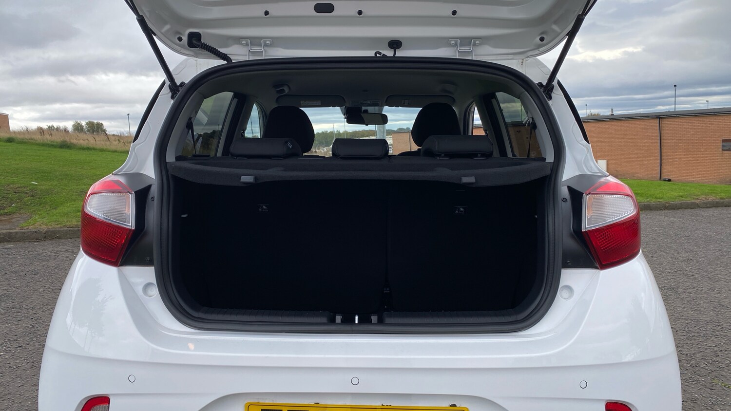 Used Hyundai i10 2024 for sale - 76157674: Photo 4