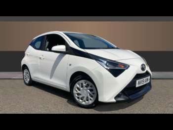 2019 (19) - 1.0 VVT-i X-Play 5dr Petrol Hatchback