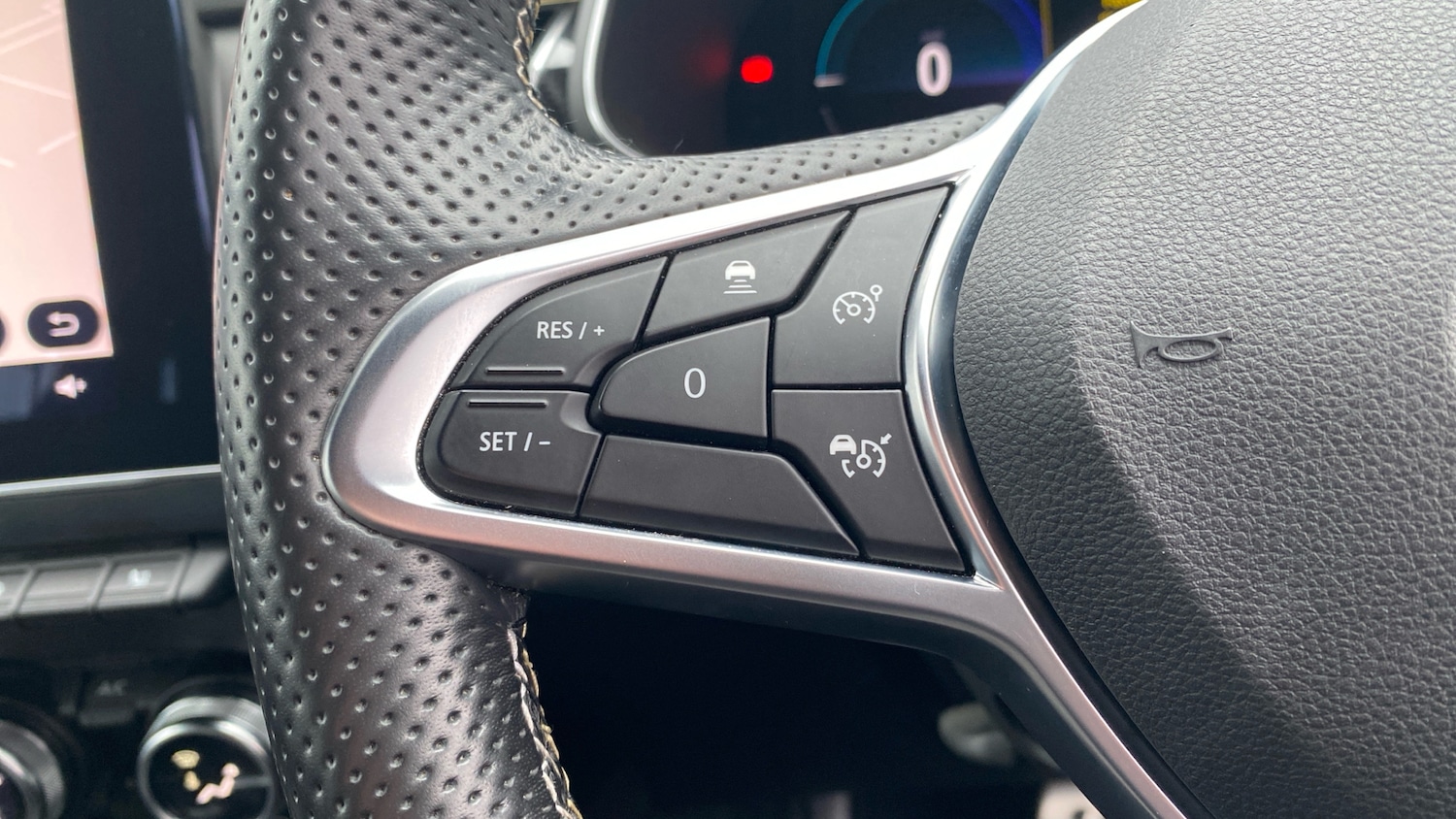 Used Renault Arkana 2023 for sale - 77678601: Photo 22