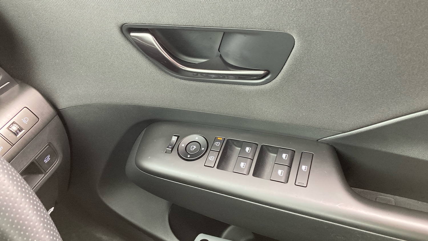 Used Hyundai KONA 2025 for sale - 78198665: Photo 29