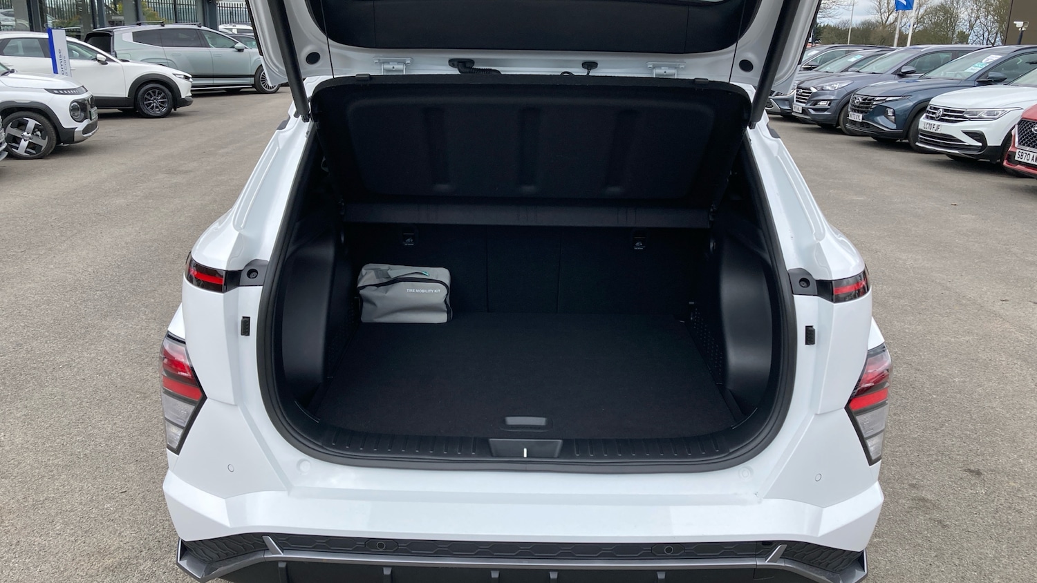 Used Hyundai KONA 2025 for sale - 78198665: Photo 4