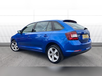 Used Skoda Rapid Spaceback 2017 for sale - 79557125: Photo