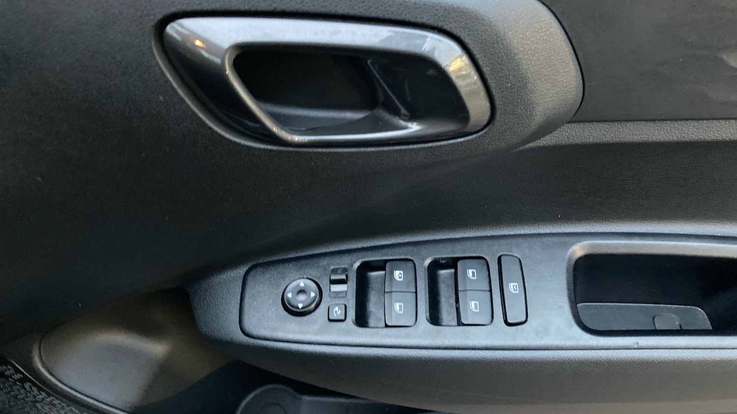 Used Hyundai i10 2024 for sale - 77661946: Photo 31