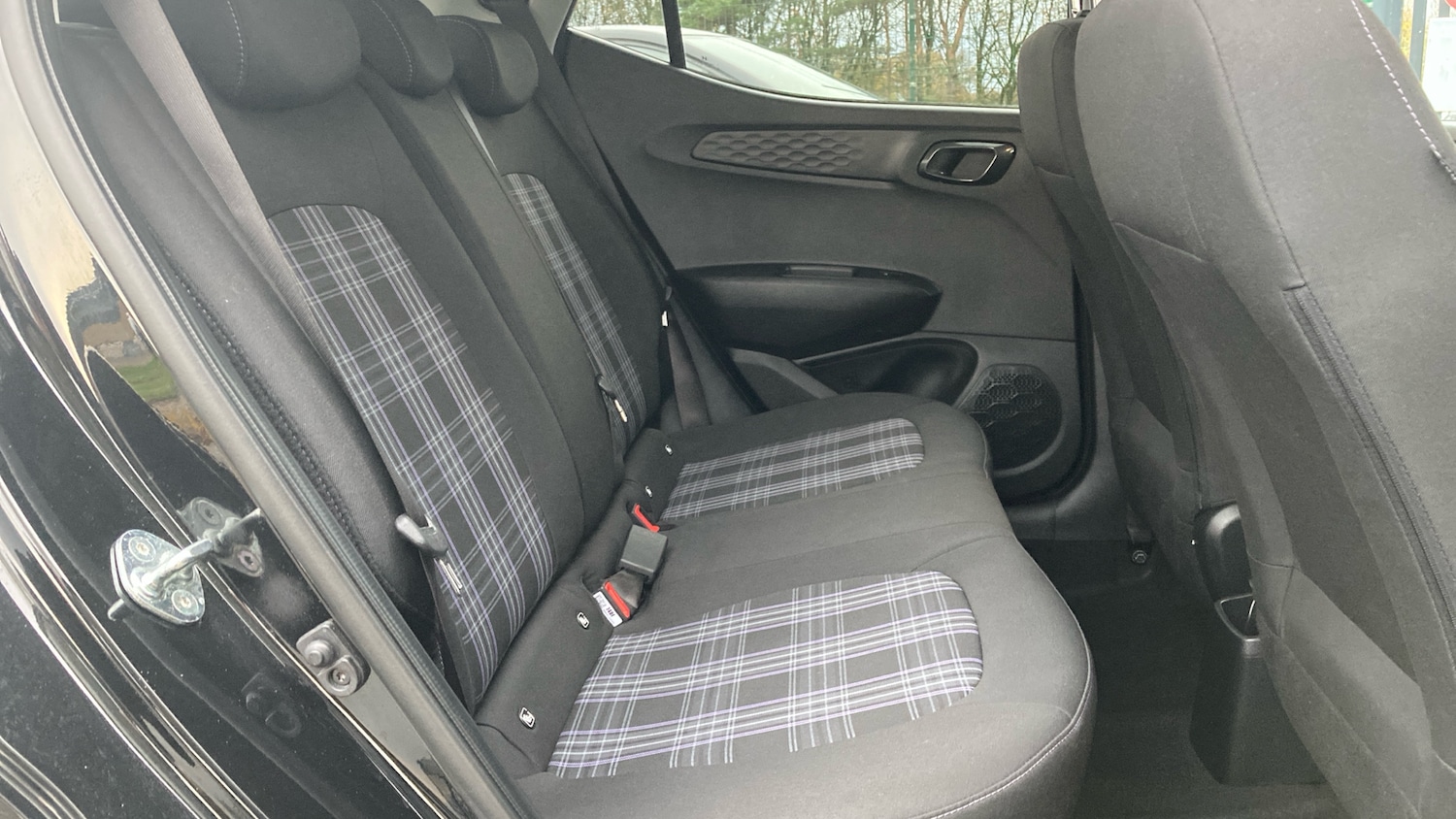 Used Hyundai i10 2024 for sale - 77298207: Photo 16