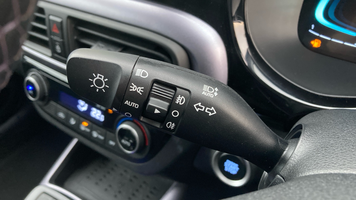 Used Hyundai i10 2024 for sale - 77298207: Photo 25