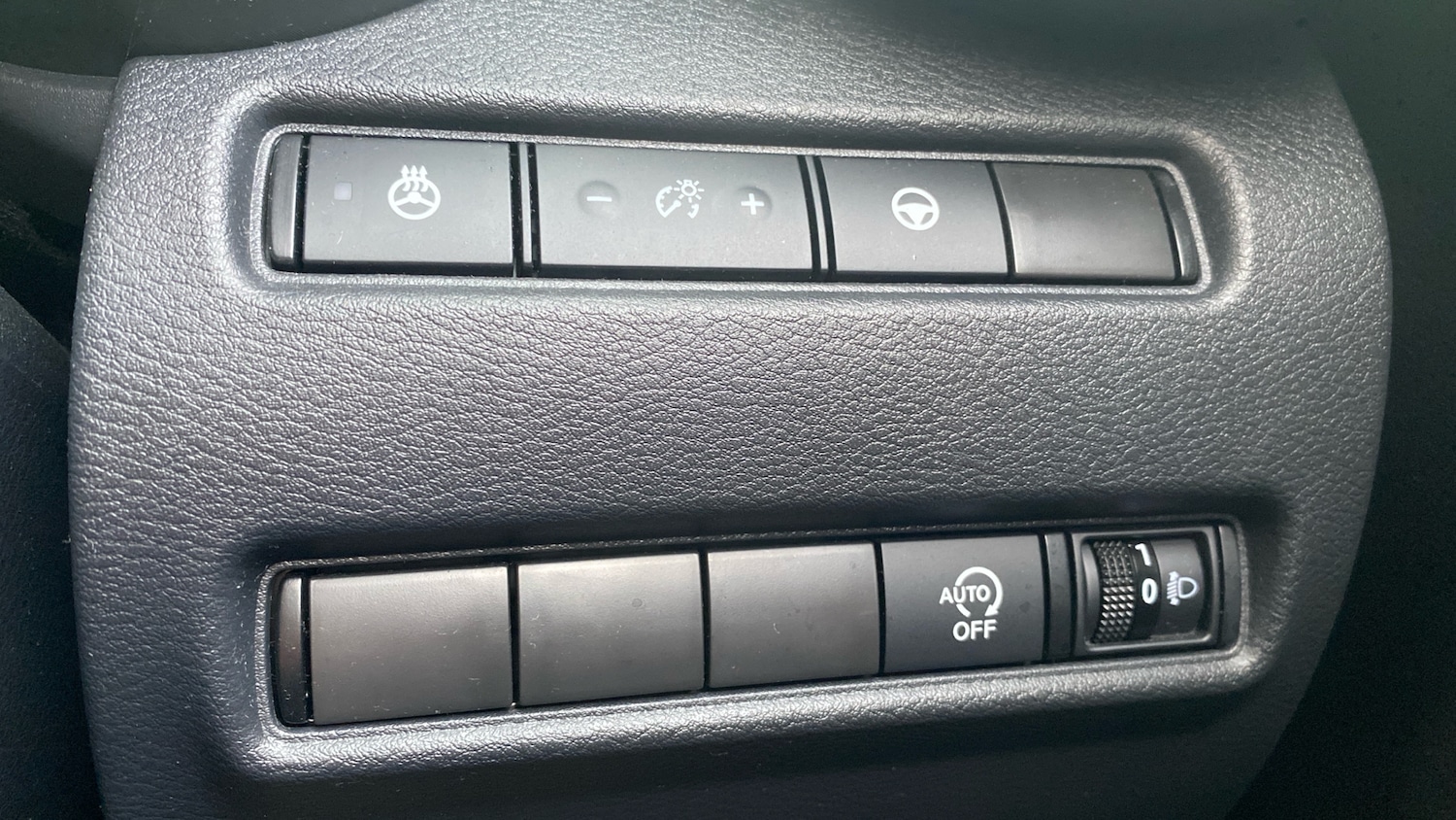 Used Nissan Juke 2023 for sale - 76971098: Photo 25