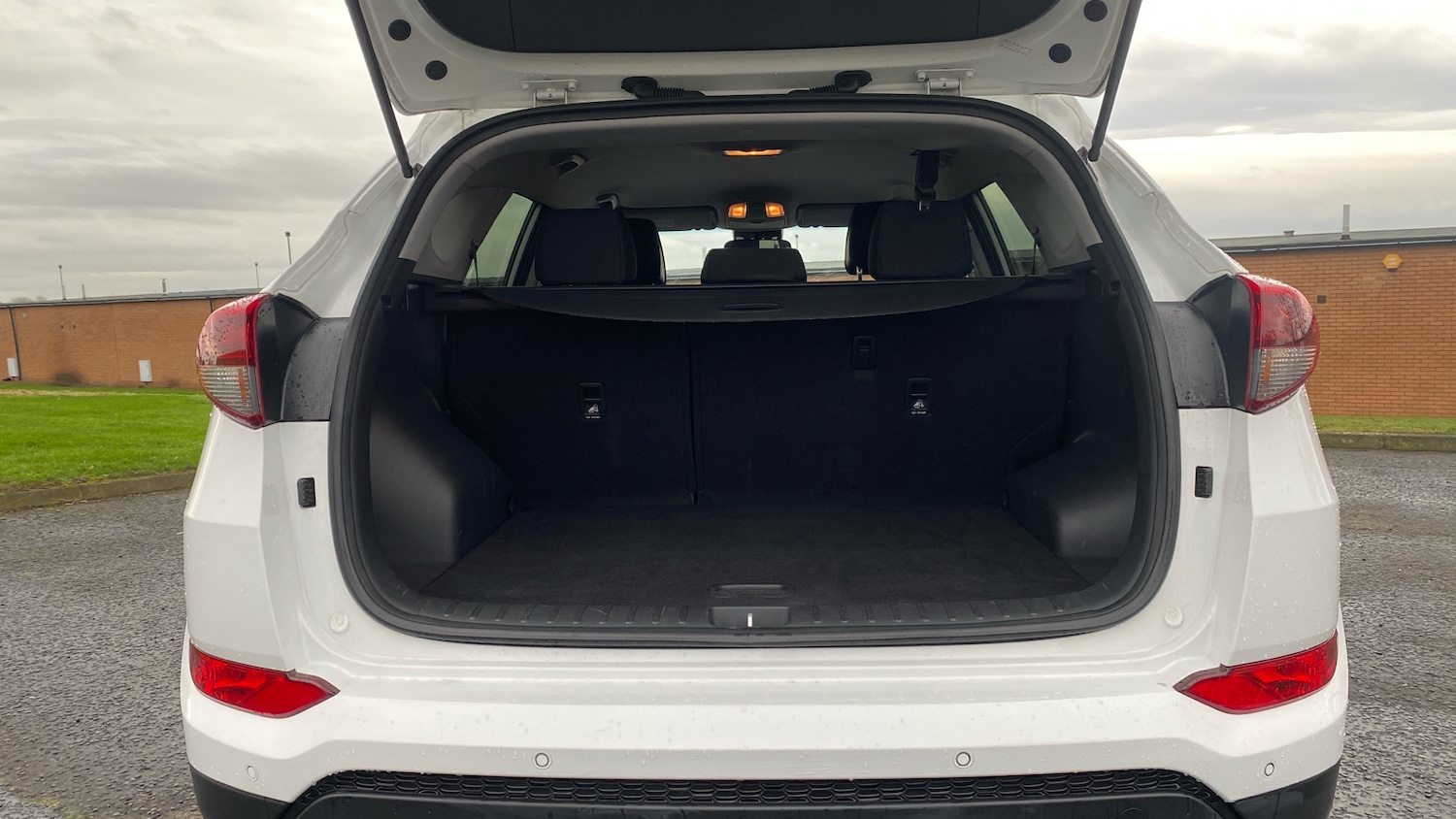 Used Hyundai TUCSON 2017 for sale - 76971106: Photo 4