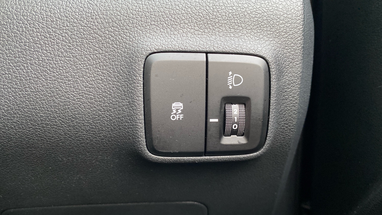 Used Hyundai i10 2024 for sale - 76253060: Photo 26