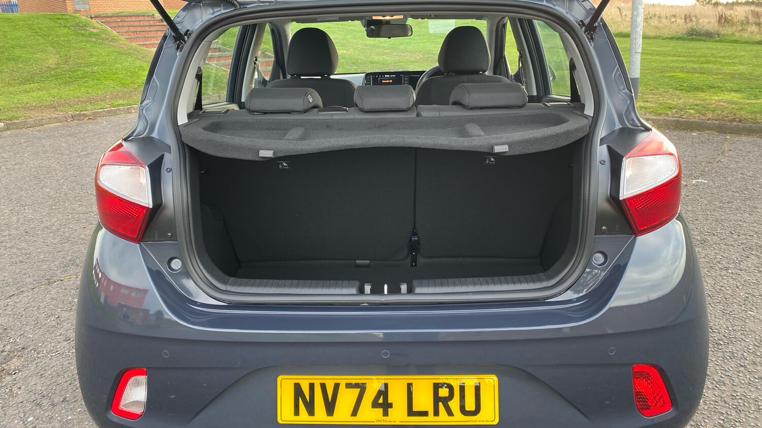 Used Hyundai i10 2024 for sale - 76253060: Photo 4