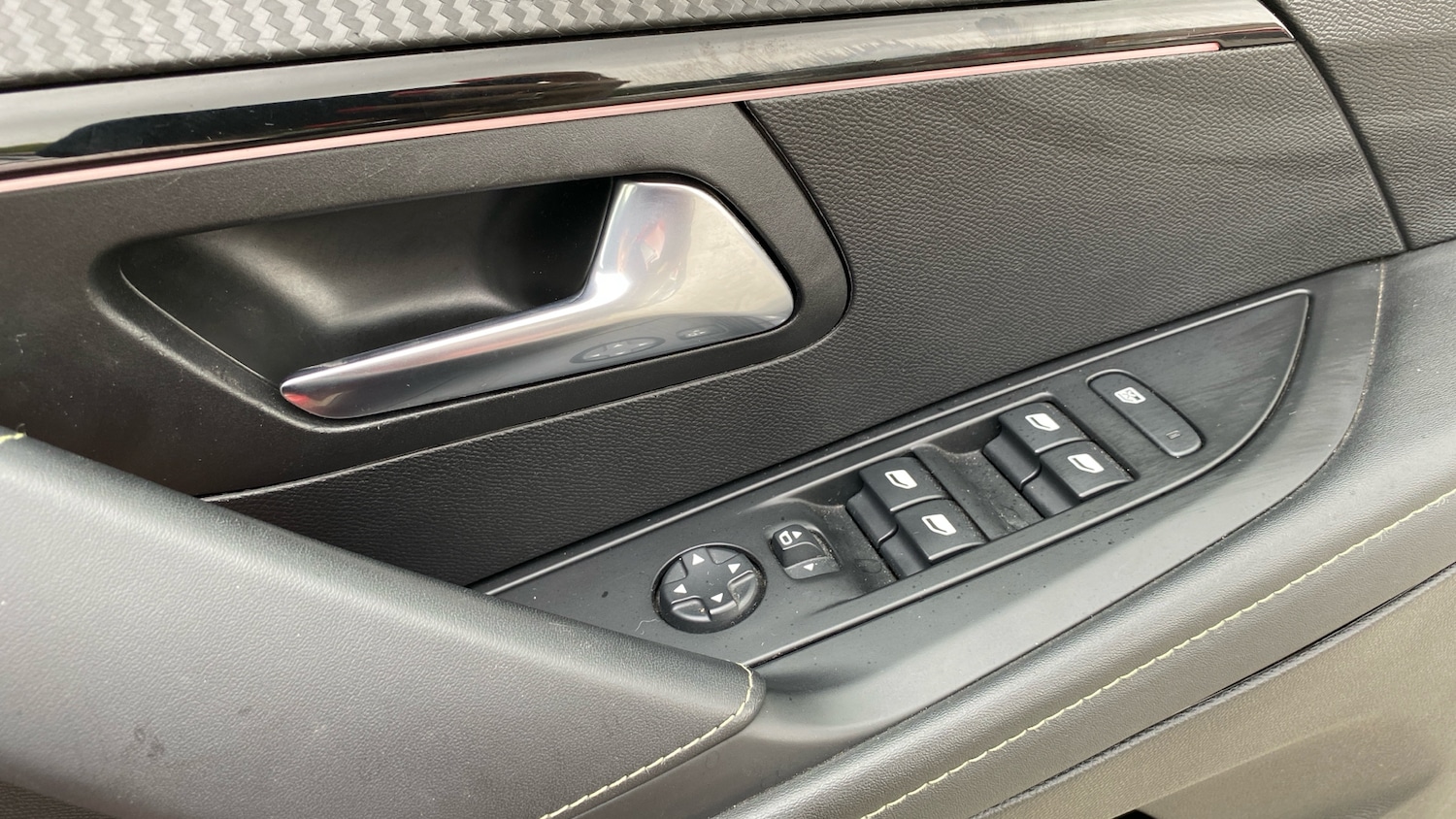 Used Peugeot 208 2022 for sale - 76170983: Photo 32