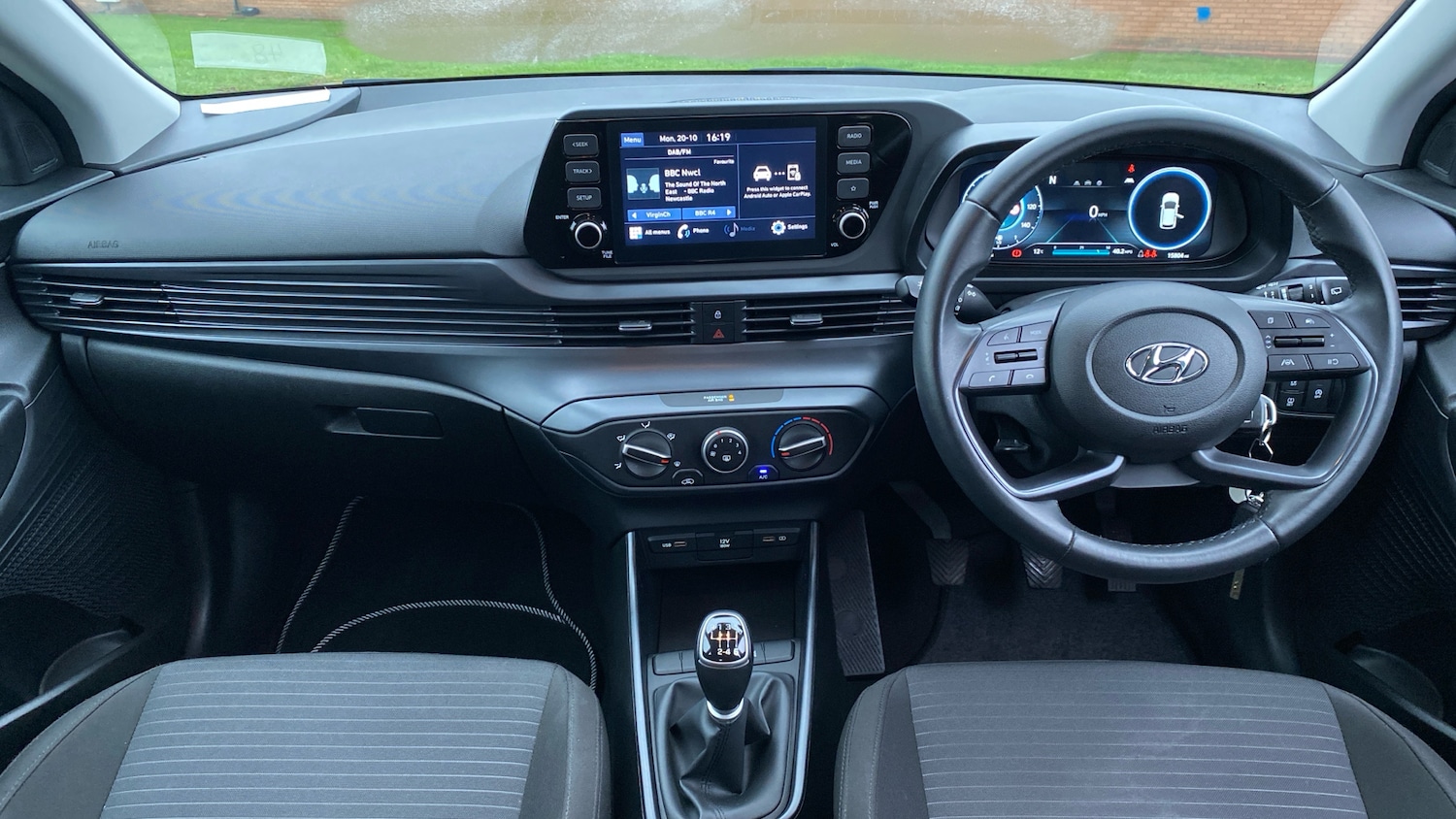 Used Hyundai i20 2023 for sale - 76363293: Photo 10