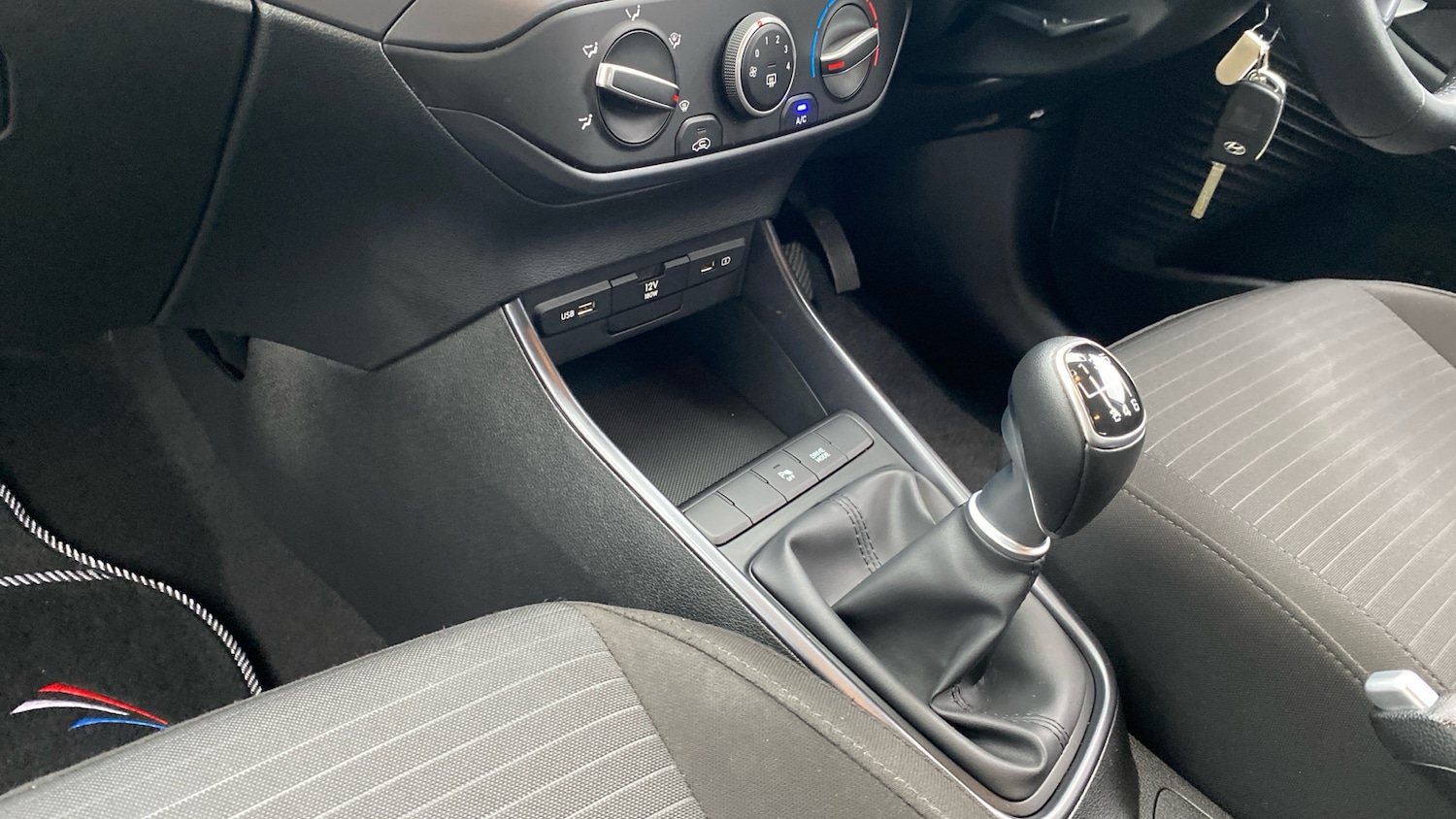 Used Hyundai i20 2023 for sale - 76363293: Photo 13