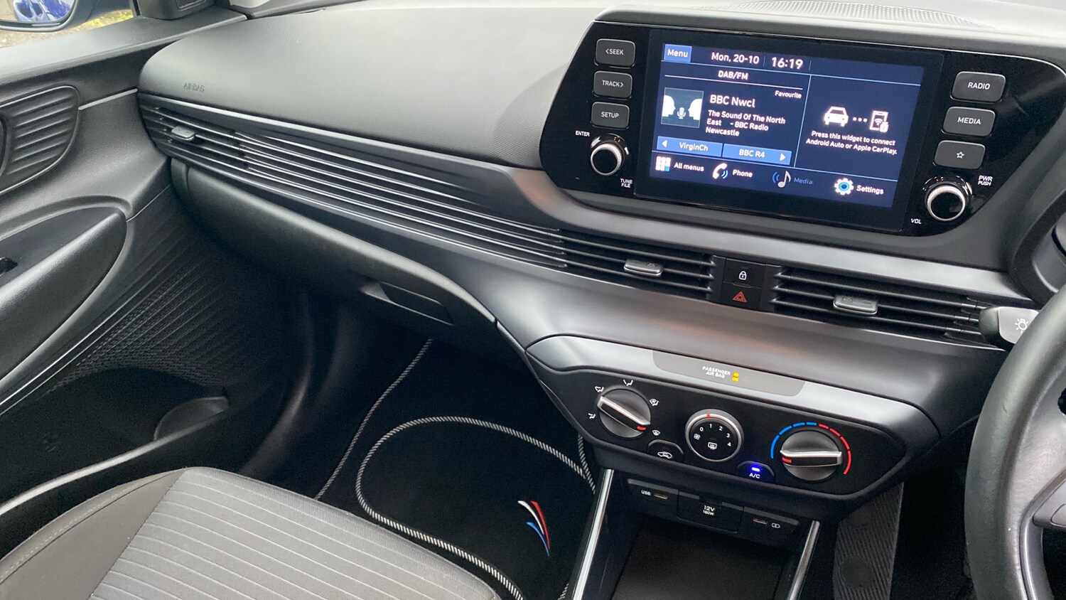 Used Hyundai i20 2023 for sale - 76363293: Photo 14