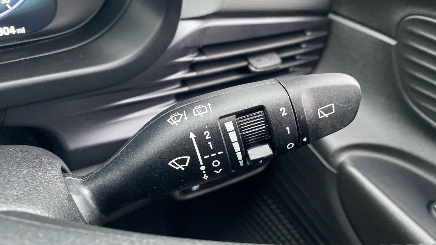 Used Hyundai i20 2023 for sale - 76363293: Photo 26