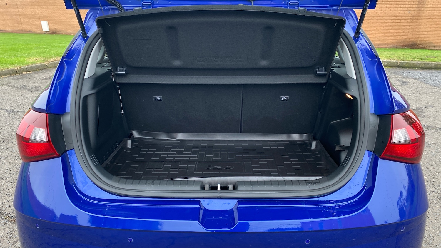 Used Hyundai i20 2023 for sale - 76363293: Photo 4