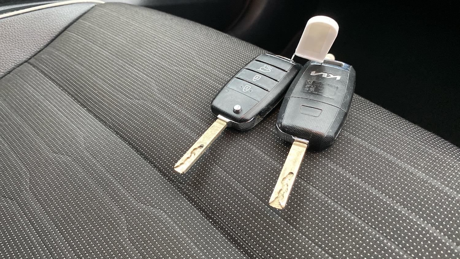 Used Kia Stonic 2023 for sale - 77260738: Photo 19