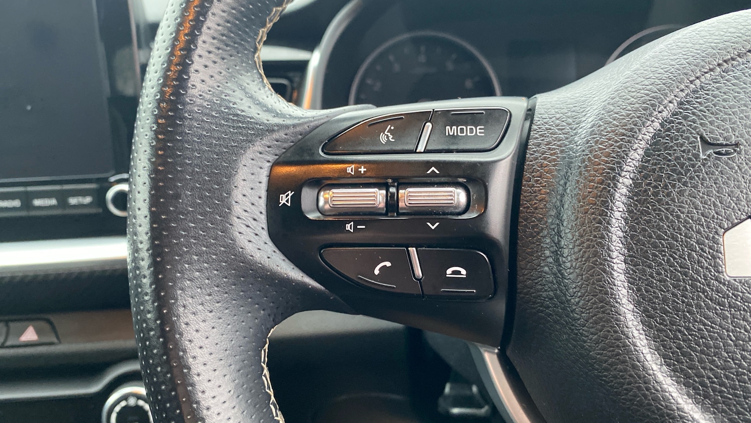 Used Kia Stonic 2023 for sale - 77260738: Photo 26