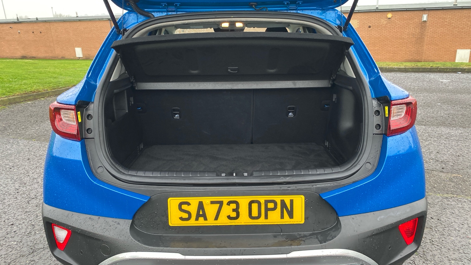 Used Kia Stonic 2023 for sale - 77260738: Photo 4