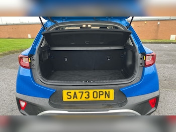 Used Kia Stonic 2023 for sale - 77260738: Photo