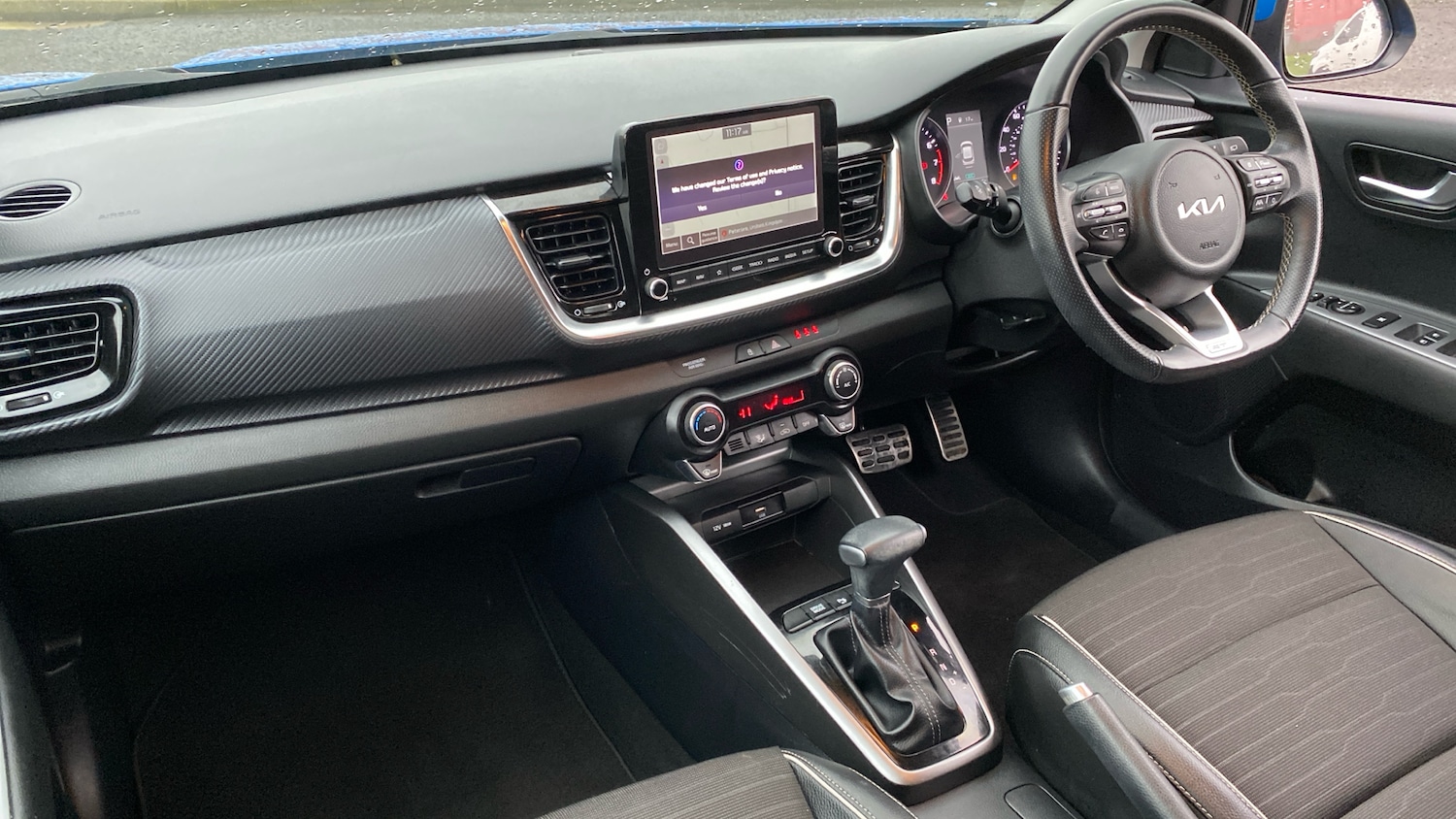 Used Kia Stonic 2023 for sale - 77260738: Photo 9