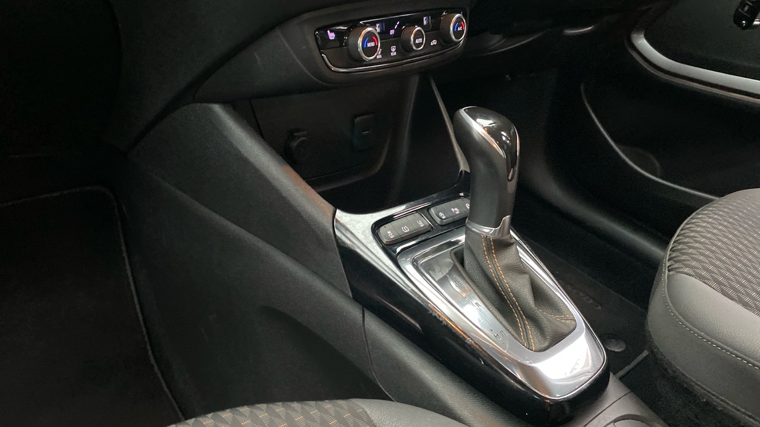 Used Vauxhall Crossland X 2018 for sale - 76693252: Photo 13