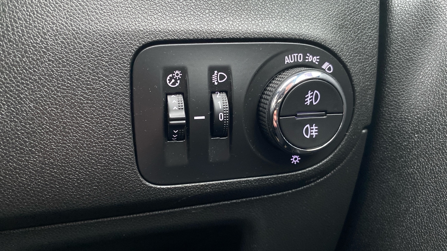 Used Vauxhall Crossland X 2018 for sale - 76693252: Photo 23