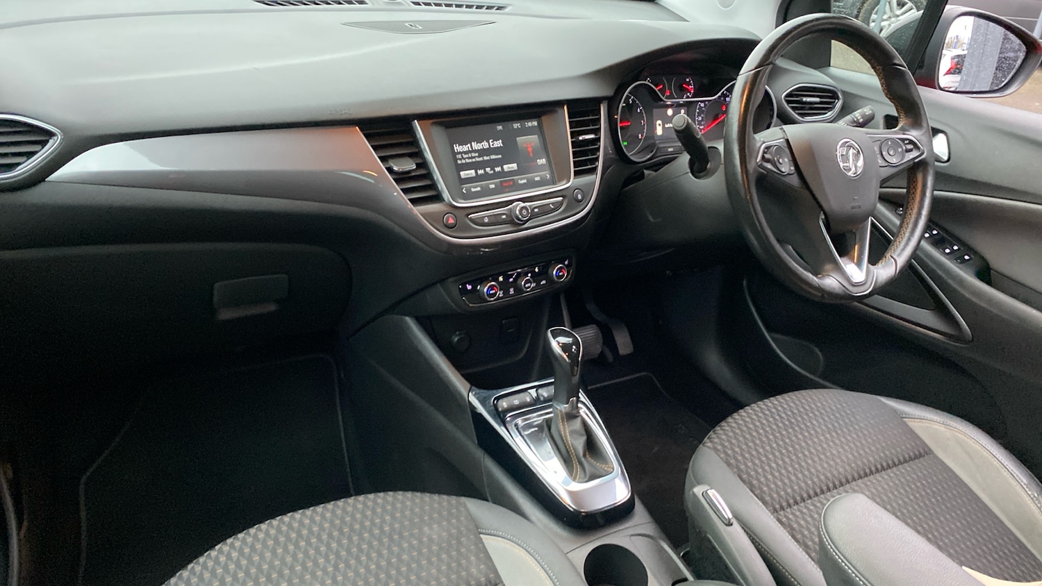 Used Vauxhall Crossland X 2018 for sale - 76693252: Photo 9