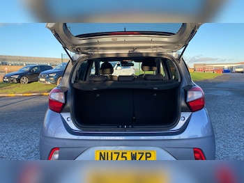 Used Hyundai i10 2025 for sale - 76971102: Photo