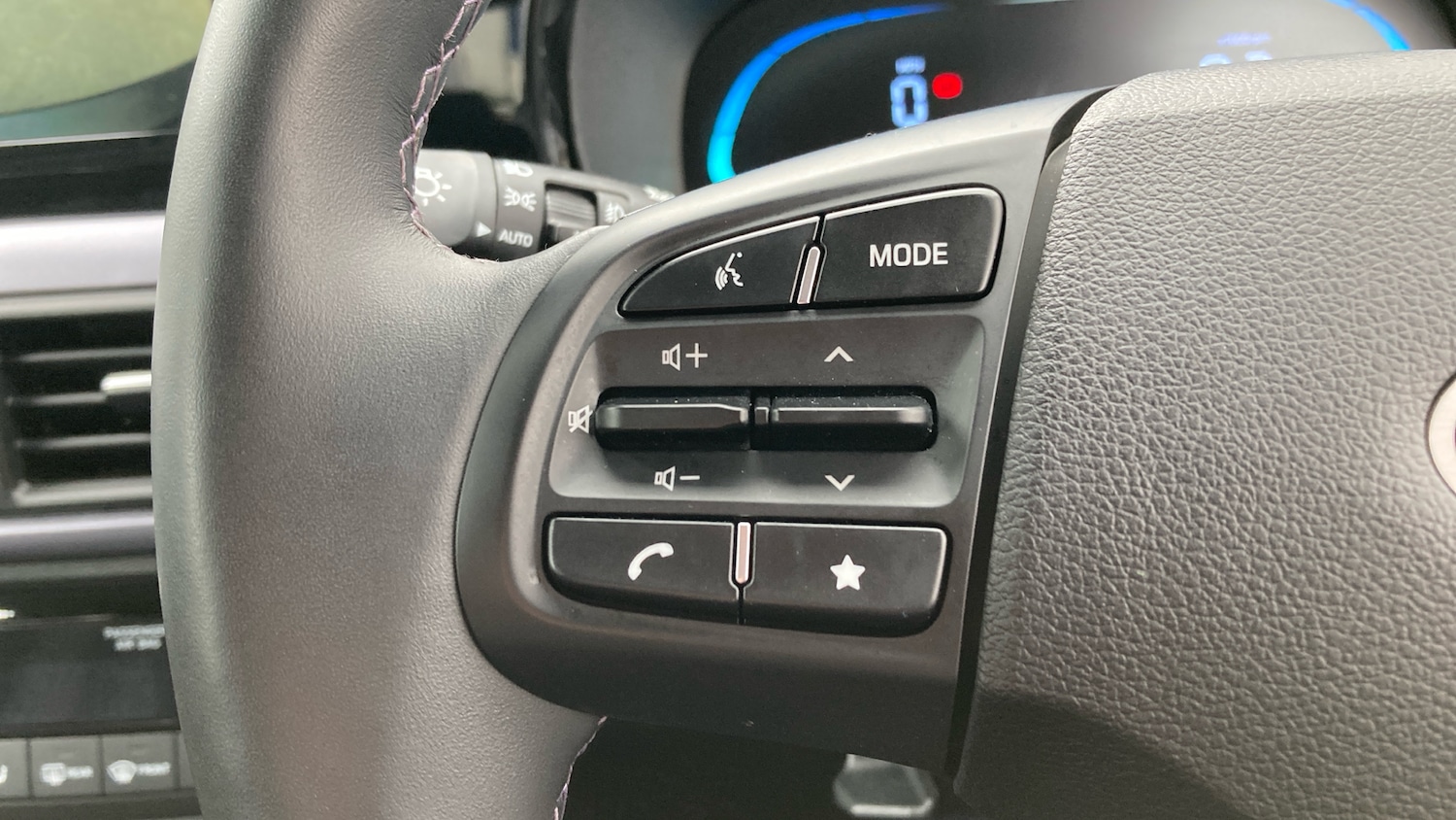 Used Hyundai i10 2024 for sale - 76078005: Photo 22