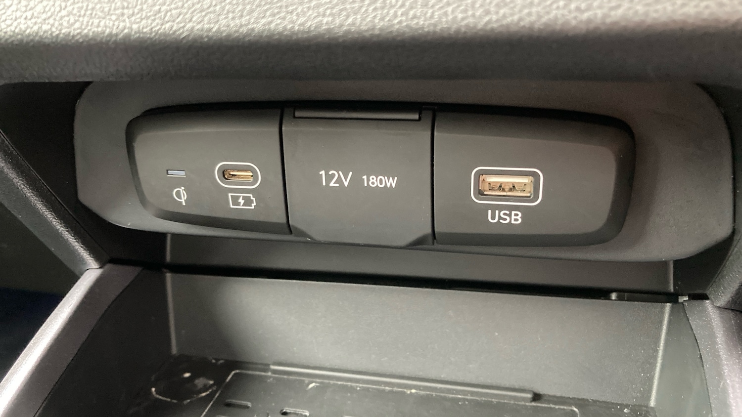 Used Hyundai i10 2024 for sale - 76078005: Photo 28