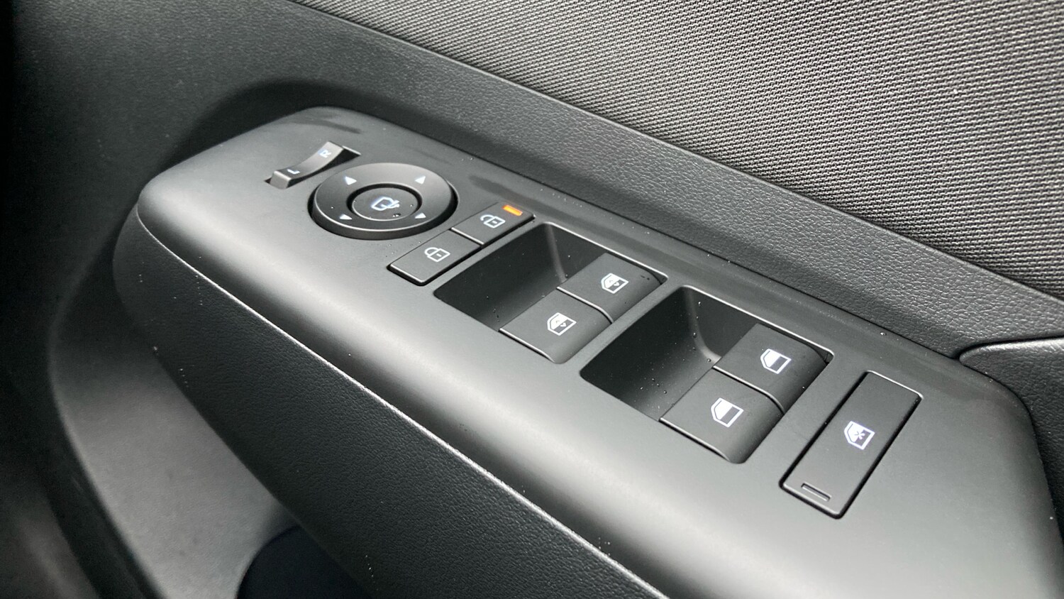 Used Hyundai KONA 2025 for sale - 76464392: Photo 34