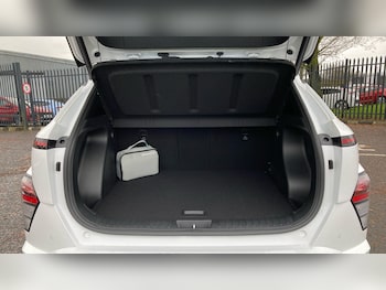 Used Hyundai KONA 2025 for sale - 76464392: Photo